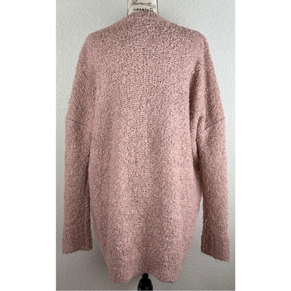 Free People Pink Boucle Fuzzy Chunky Knit Oversized V-Neck Cardigan, size XS - Picture 7 of 14